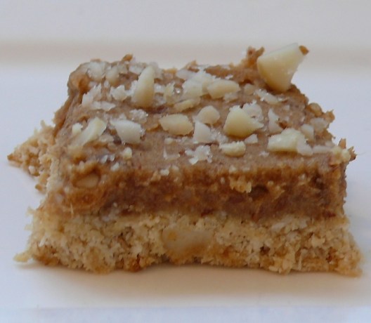 Macadamia Ginger Crunch